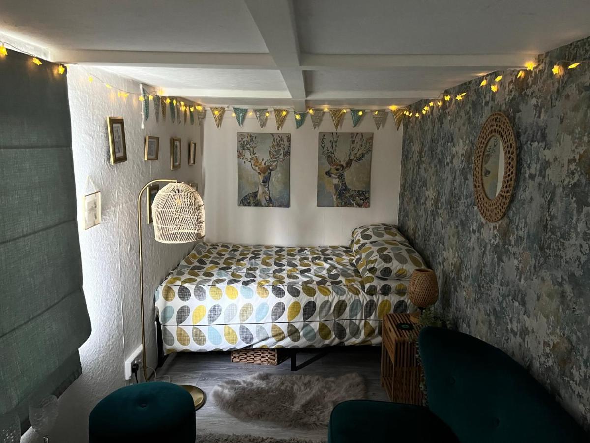 Отель Bothy Hut Тринг Экстерьер фото